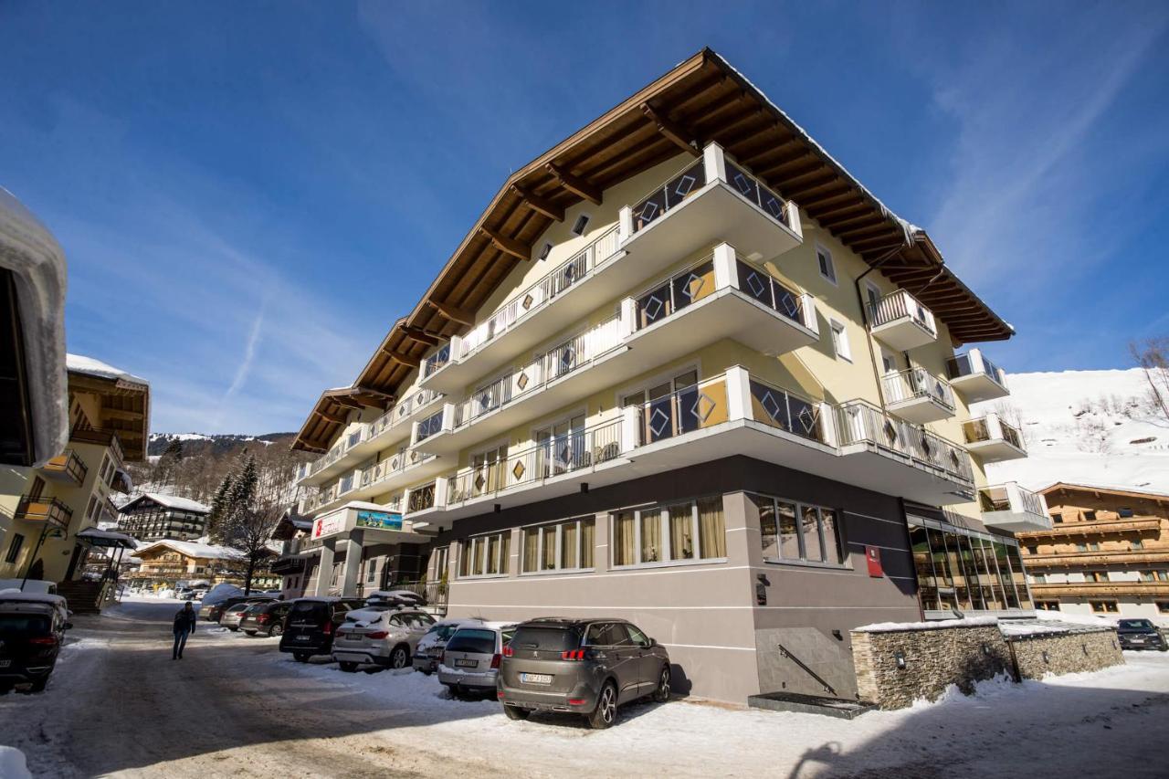 Hotel Herzblut Saalbach Exterior photo