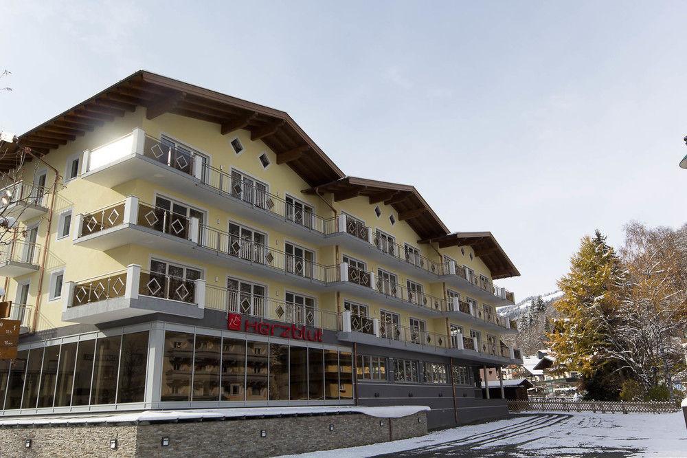 Hotel Herzblut Saalbach Exterior photo