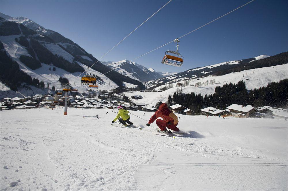 Hotel Herzblut Saalbach Exterior photo